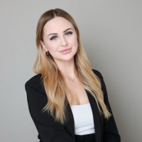 Yana Demidova
