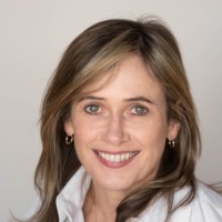 Andrea Rizvi