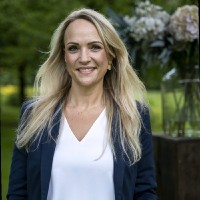 Emilie Van Der Zwan