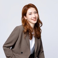 Vicki HUANG