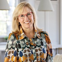 Suzanne Lail, Crp