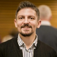 Cihan Taç