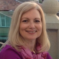 Ayla Ozdinc