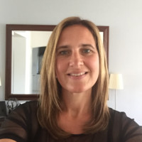 Jolanda H.