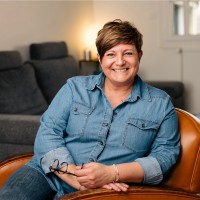 Evelyne Debévère