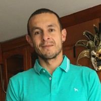 Julián Montaña F