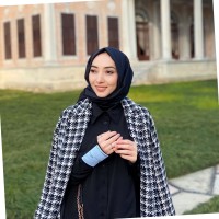 Ayşegül K.