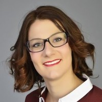 Stéphanie Péré