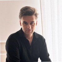 Andrés A.
