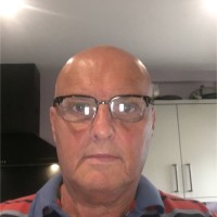 Andrew Holmes