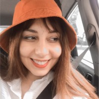 yasemin yakar