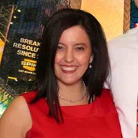 Jennifer Wright, Cams
