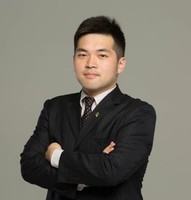 刁康成
