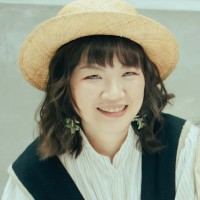 Wei-Yi Li