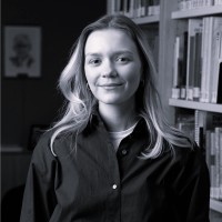 Nora Bretzeg