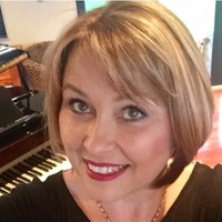 Shelley Walls