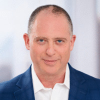 Douglas Winneg