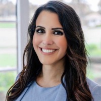 Luisa Niakan, Mba, Phr