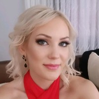 Anna Doman