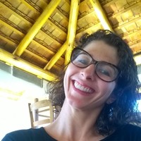 Carla Batista dos Santos