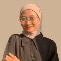Adinda D.