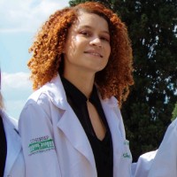 Thais Vieira