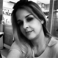 Aline Jones