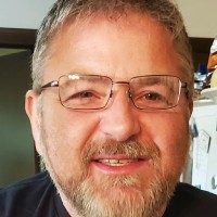 Glen Holt
