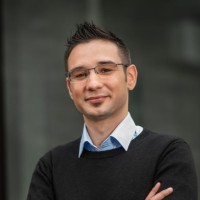 Dr. Maik Liebl