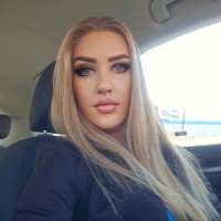 Jade Hoell