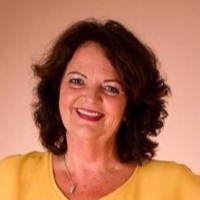Marianne Van Velthoven-Brosens