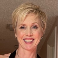 Leslie Shanley