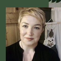Claire Ezzine