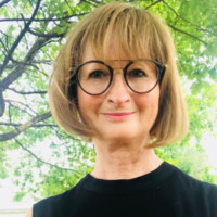 Angelika Fastner