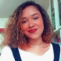 Letícia Karoline Oliveira