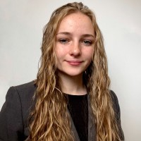 Bridget Rengers, Eit
