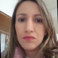 Kênia Durães Macedo