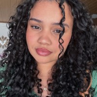 Larissa Vaz