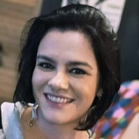 Cláudia Fernandes