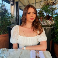 Polina Zavjalova