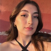 Özlem Özbek
