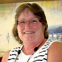 Bonnie Louw