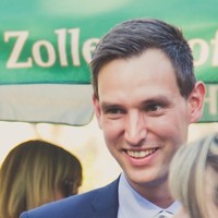 Daniel Hiller