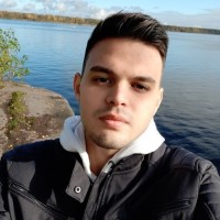 Arseniy Popov