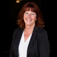 Leslie Stawarz