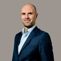 Simon McShane