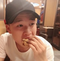 张威龙