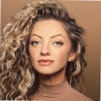 Dr. Jessica Brandes