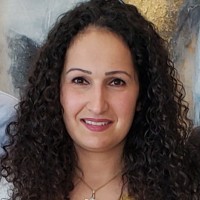 Maral Kolsozian