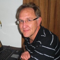 Dr. Fred de Beer